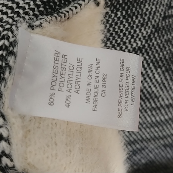 Cream & black geometric cardigan, Minkas NWT - Picture 11 of 12